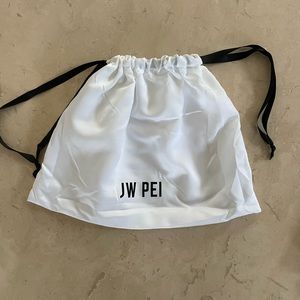 JW PEI dust bag